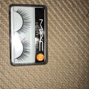 False eyelashes